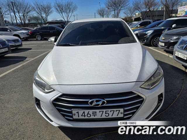 Hyundai Avante AD 1.6 e-VGT Smart, 2016 1