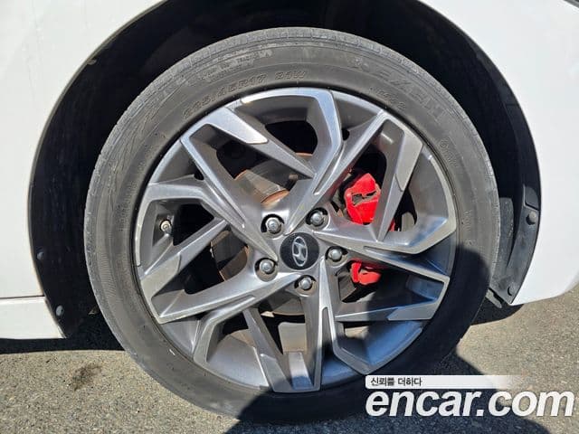 Hyundai Avante AD 1.6 e-VGT Smart, 2016 13