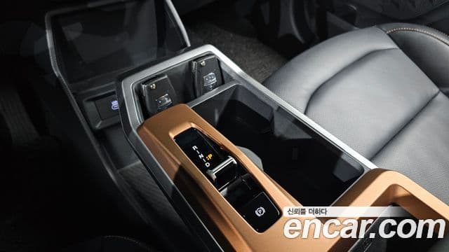 KG모빌리티(SsangYong) Torres EVX E7, 2024 9