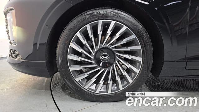 Hyundai Grandeur гибрид (GN7) Calligraphy, 2025 все фото