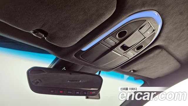 Genesis G80 Sport, 2018 18