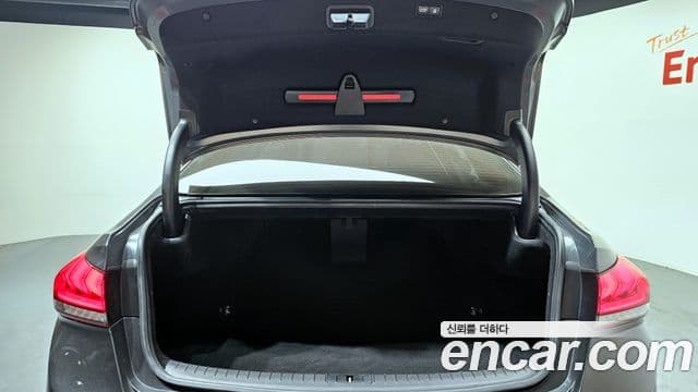 Genesis G80 Sport, 2018 20