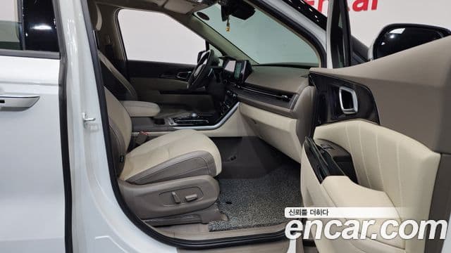 Kia Carnival 4세대 Signature, 2023 11