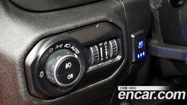 Jeep Wrangler (JL) 2.0 Rubicon Power top 4도어, 2019 14