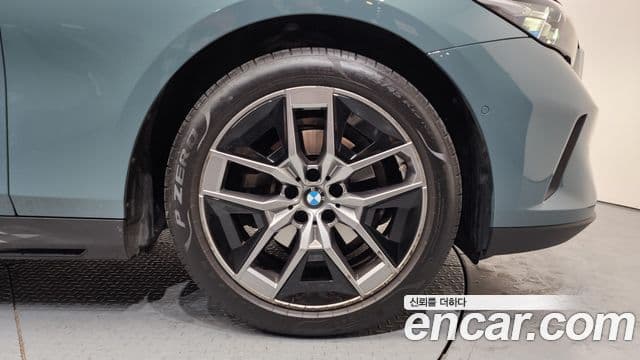 BMW 5시리즈 (G60), 2024 все фото