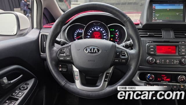 Kia All New Pride Prestige, 2013 13