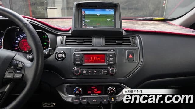 Kia All New Pride Prestige, 2013 17