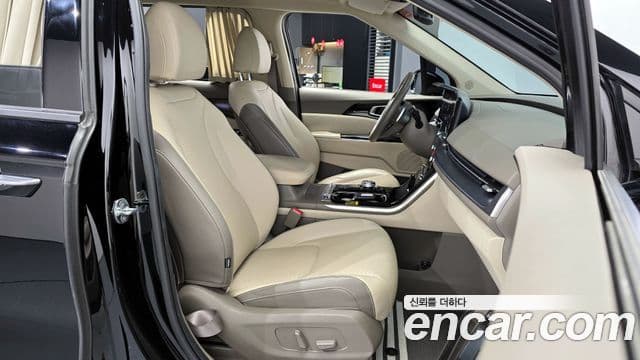 Kia Carnival 4세대 Signature, 2023 11