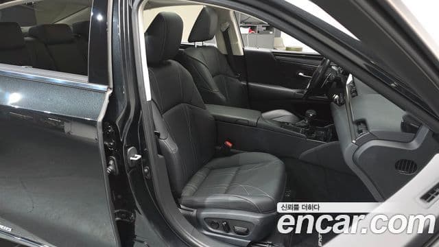 Lexus ES300h 7세대 Executive, 2021 10