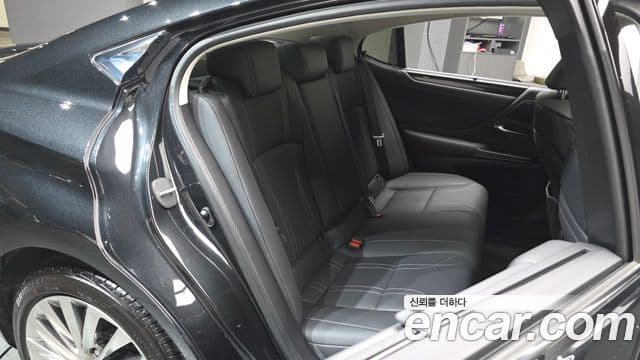 Lexus ES300h 7세대 Executive, 2021 12
