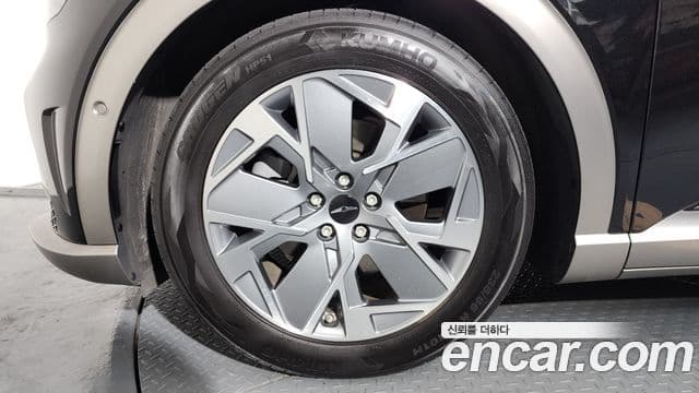 Genesis GV60 Standard, 2022 все фото