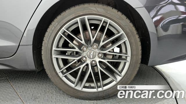 Genesis G70 Supreme, 2018 все фото