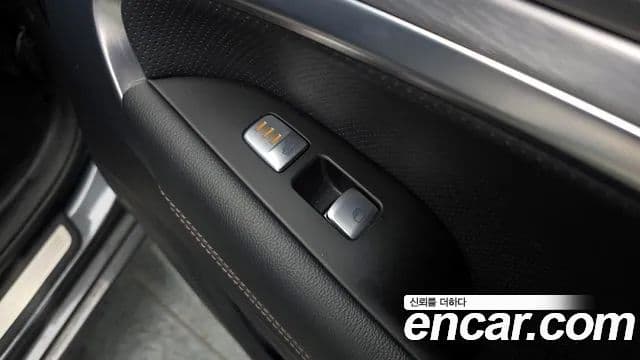 Genesis G70 Supreme, 2018 18