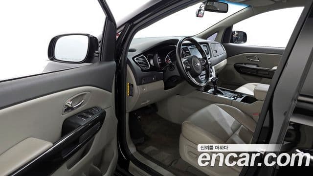 Kia All New Carnival Prestige, 2016 10