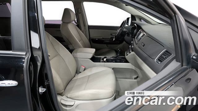 Kia All New Carnival Prestige, 2016 11