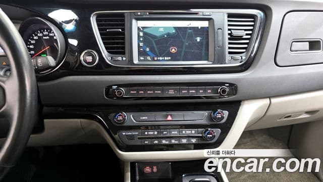 Kia All New Carnival Prestige, 2016 14