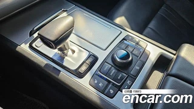 Genesis G80 Premium Luxury, 2017 16