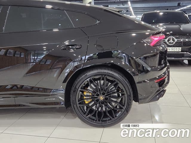 Lamborghini Urus 4.0 V8 SE, 2025 все фото