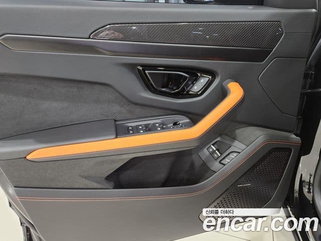 Lamborghini Urus 4.0 V8 SE, 2025 20