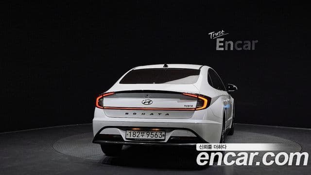Hyundai Sonata гибрид (DN8) Family, 2020 4