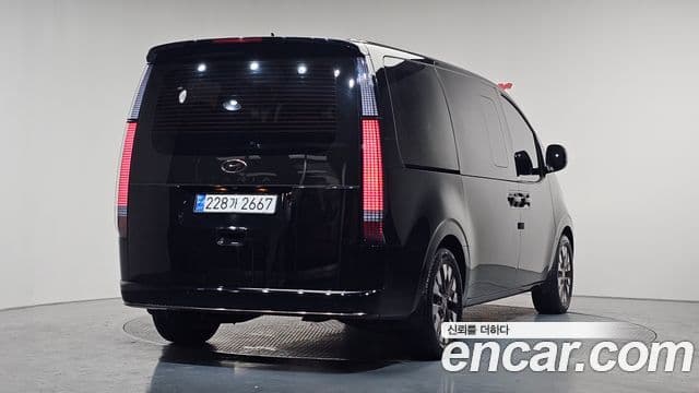 Hyundai Staria Prestige, 2023 2