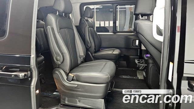 Hyundai Staria Prestige, 2023 13