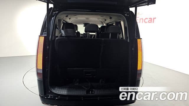 Hyundai Staria Prestige, 2023 21