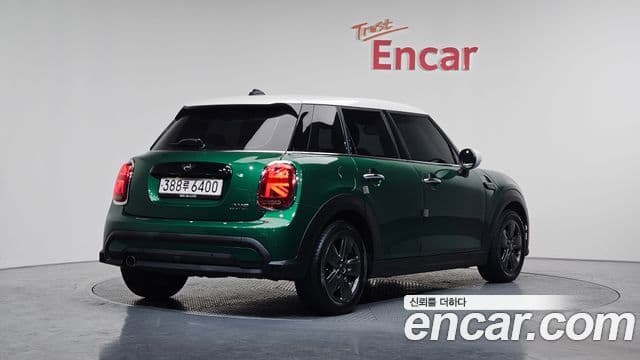 Mini Cooper 3세대, 2022 2