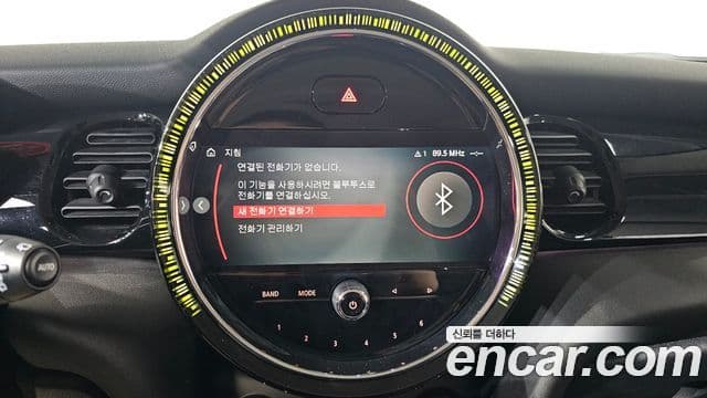 Mini Cooper 3세대, 2022 16