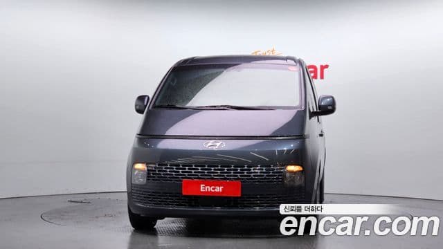 Hyundai Staria Modern, 2023 3
