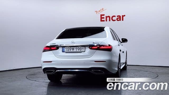 Mercedes-Benz E-класс W213 AMG Line, 2022 4