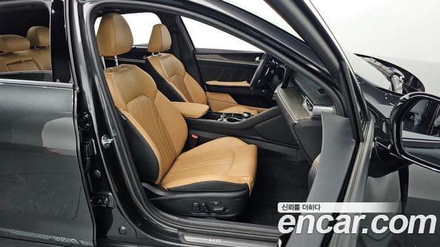 Kia K5 3세대 Signature, 2023 10