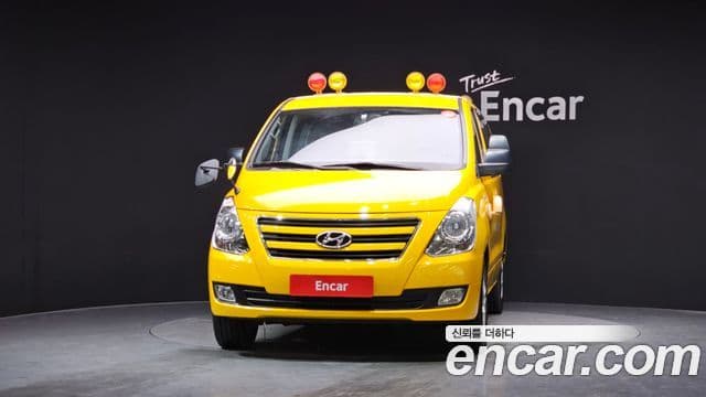 Hyundai Grand Starex 4WD детский перевозочный автомобиль, 2017 3