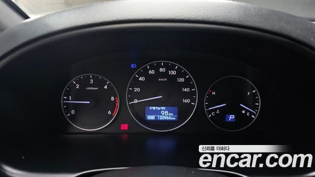 Hyundai Grand Starex 4WD детский перевозочный автомобиль, 2017 8