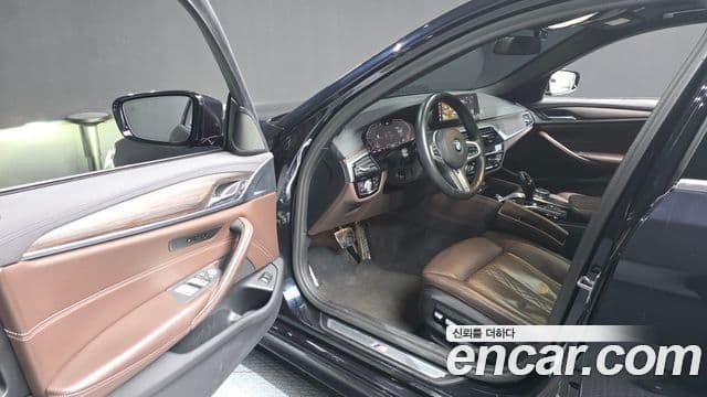 BMW 5시리즈 (G30) 520d M Sport Plus, 2020 10
