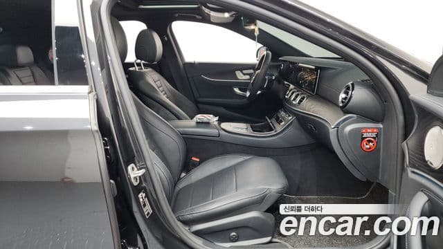 Mercedes-Benz E-класс W213 AMG Line, 2022 11