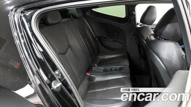 Hyundai Veloster турбо GDi Extreme, 2013 12