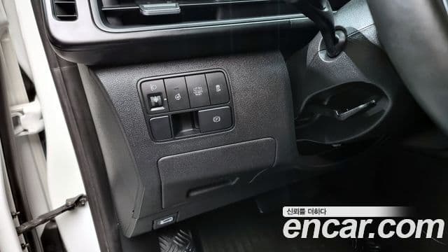 Hyundai Staria Modern, 2025 16