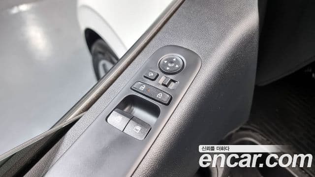 Hyundai Staria Modern, 2025 17