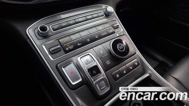 Hyundai The / новый New Santa Fe Exclusive, 2022 9