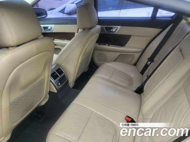 Jaguar New XF X250, 2015 6