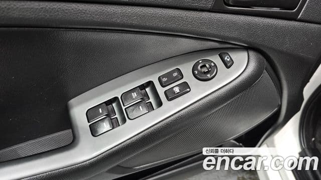 Kia The / новый New K5 LPI Deluxe, 2014 19