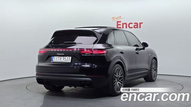 Porsche Cayenne (PO536) 3.0 E-гибрид, 2022 2