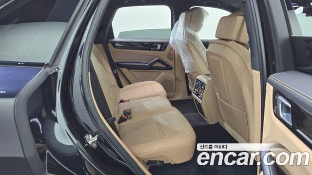 Porsche Cayenne (PO536) 3.0 E-гибрид, 2022 12