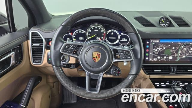 Porsche Cayenne (PO536) 3.0 E-гибрид, 2022 13