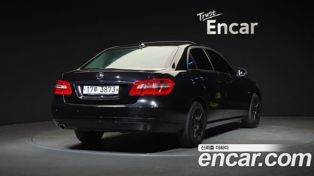 Mercedes-Benz E-класс W212 E200 CGI, 2011 2
