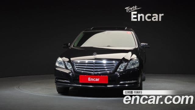 Mercedes-Benz E-класс W212 E200 CGI, 2011 3