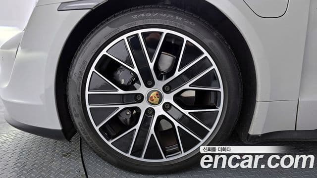 Porsche 타이칸 базовый, 2022 все фото