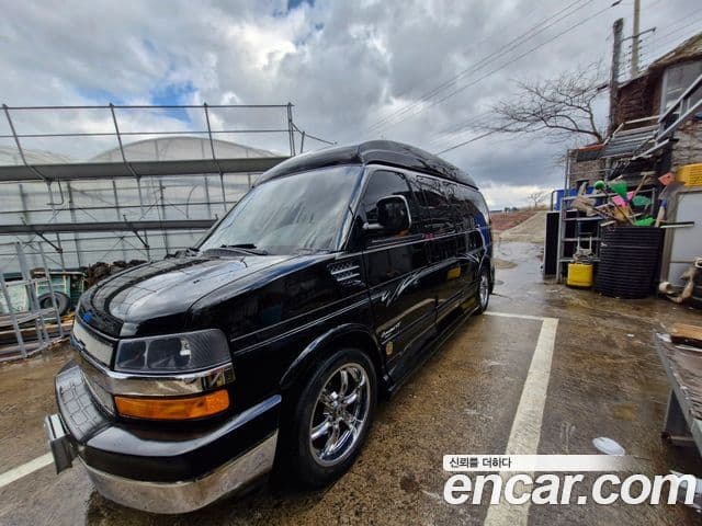 Chevrolet 익스프레스밴, 2010 3