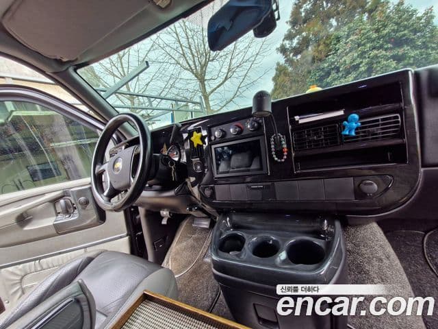 Chevrolet 익스프레스밴, 2010 13